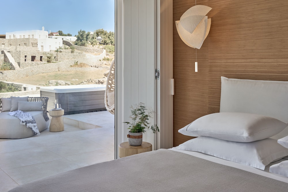 Panoramic Double Sea View Room with Outdoor Jacuzzi - Photo 5