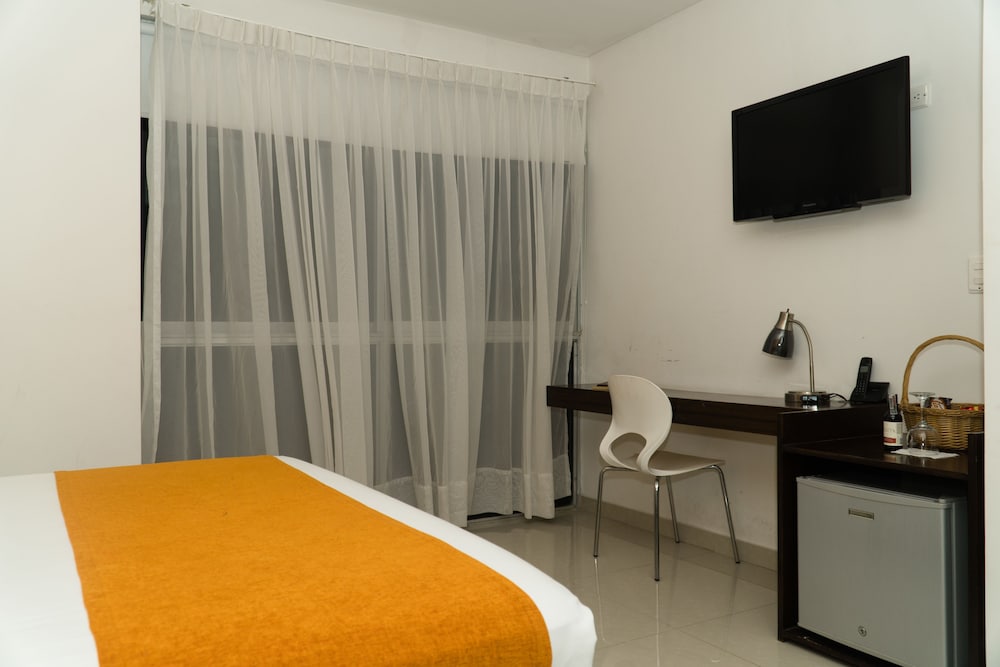 Standard Double Room, 1 Queen Bed photo 2