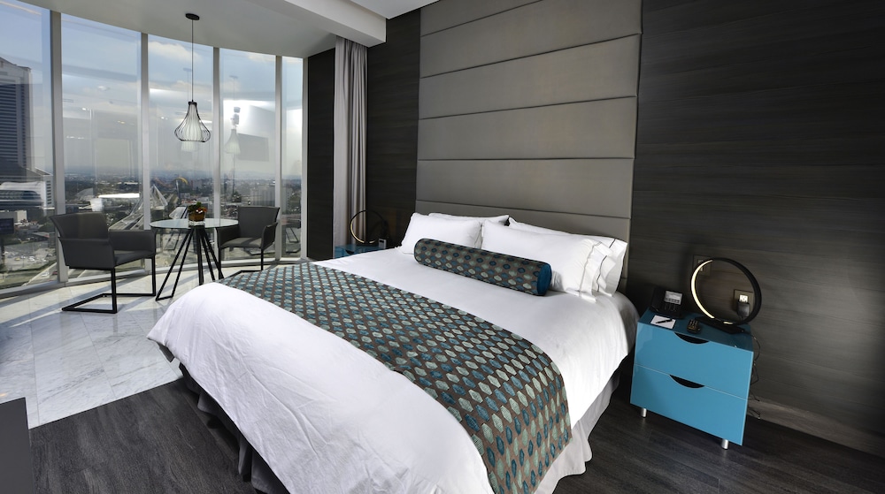 Deluxe Room, 1 King Bed