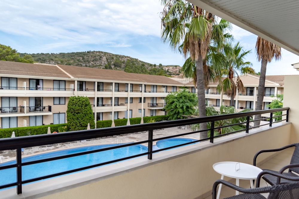 Comfort Apartment, Balcony, Pool View (3 Adults)
