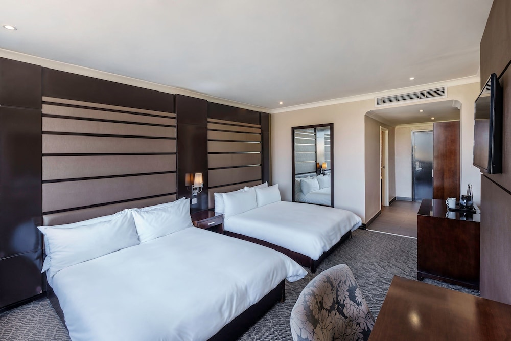 Room, 2 Queen Beds - Photo 5