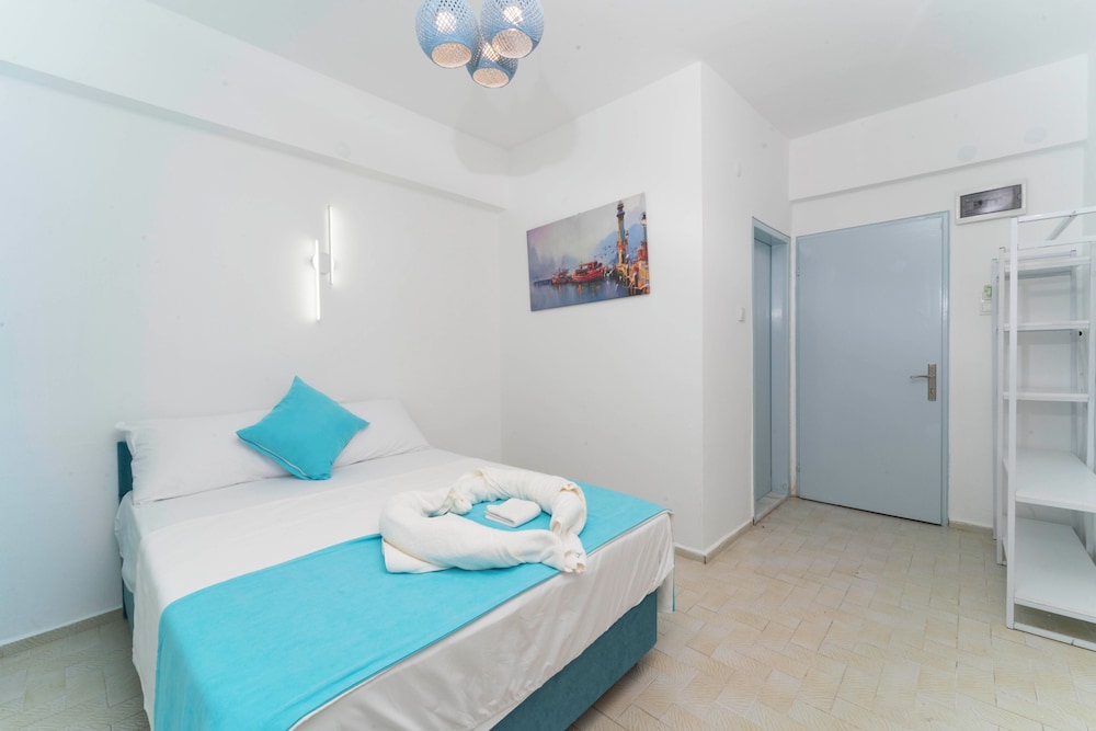 Standard Room - Photo 2