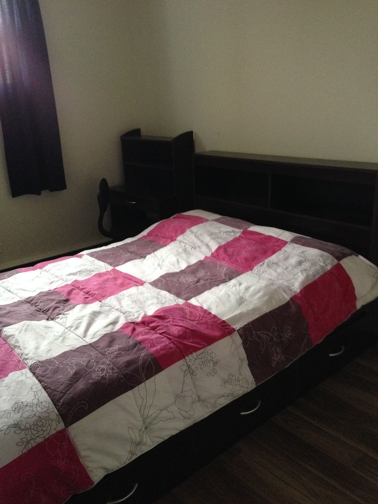 Worker's Room (1 Double Bed, Shared Bathroom) photo 2