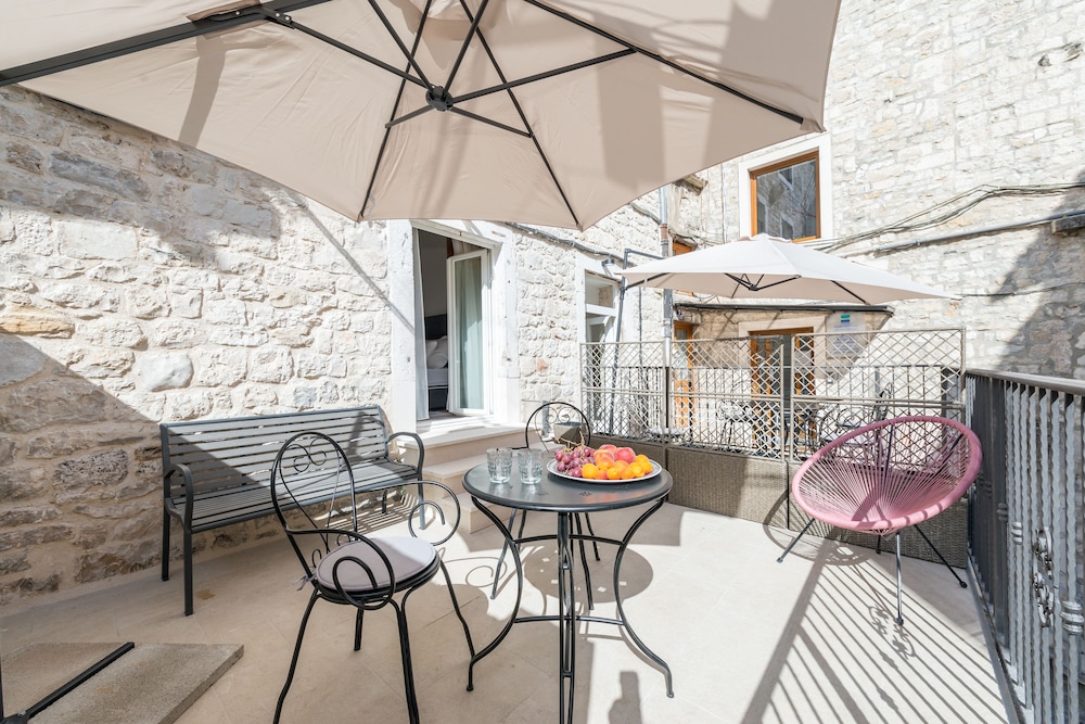 Deluxe Double Room, Terrace photo 2