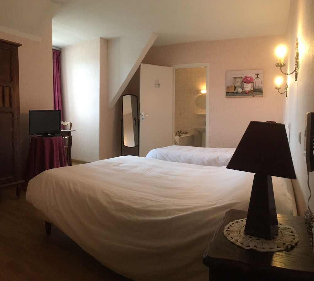 Triple Room, Multiple Beds, Non Smoking photo 1