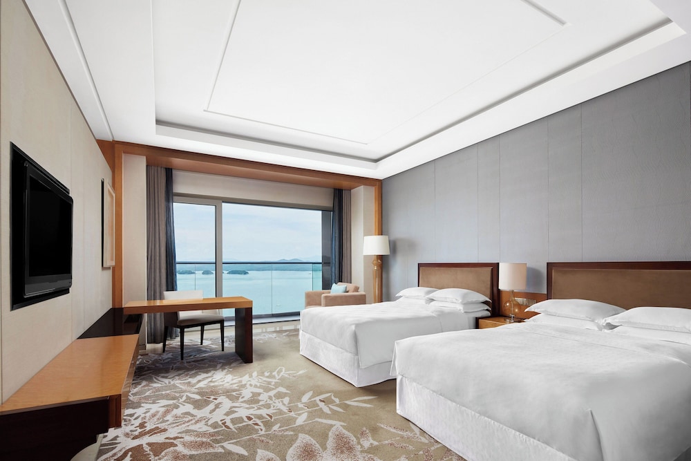 Premium Room, 2 Twin Beds, Lake View - Photo 1