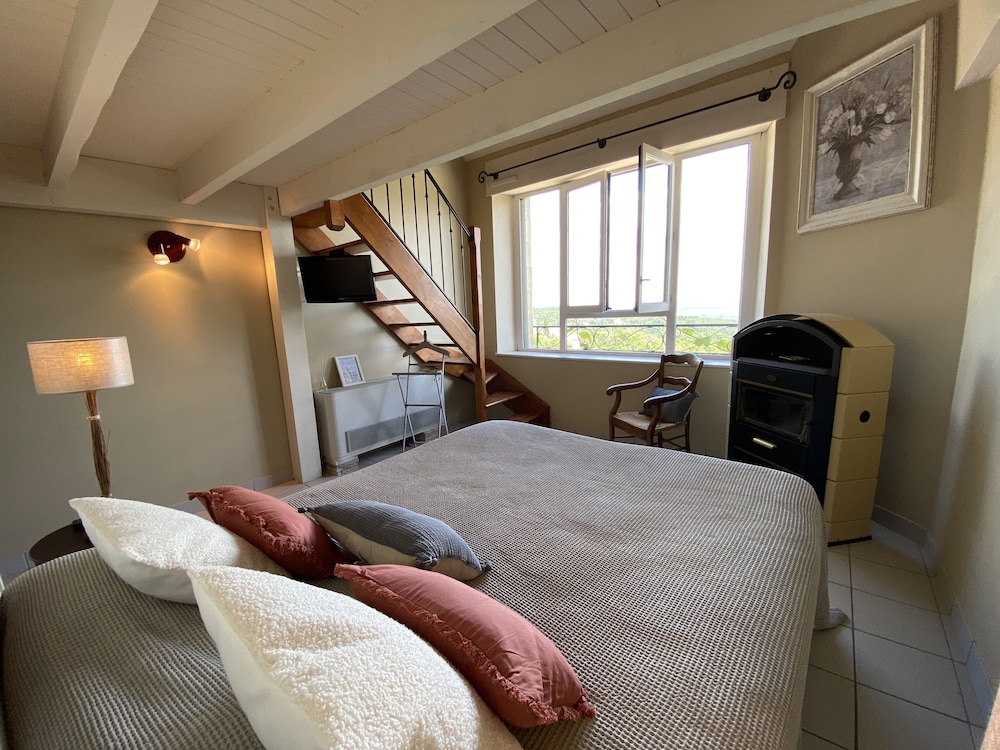Comfort Room photo 2