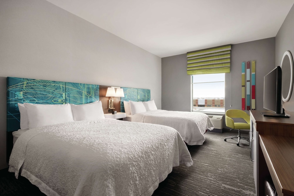 Room, 2 Queen Beds, Accessible, Refrigerator & Microwave (Hearing) photo 2