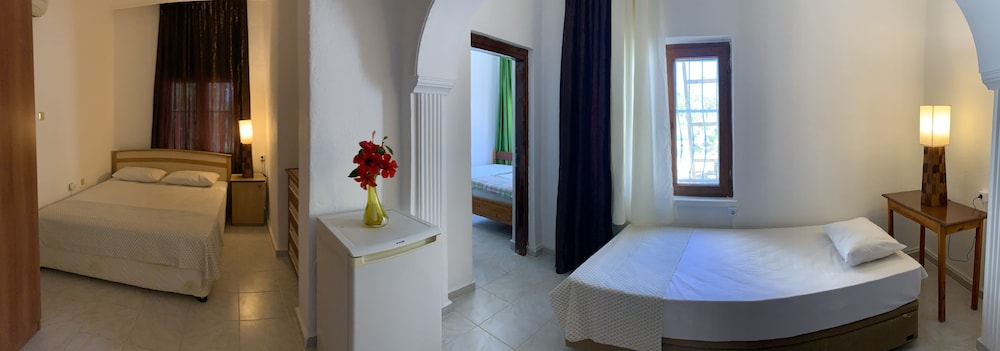 Family Room, Multiple Beds, Sea View photo 1