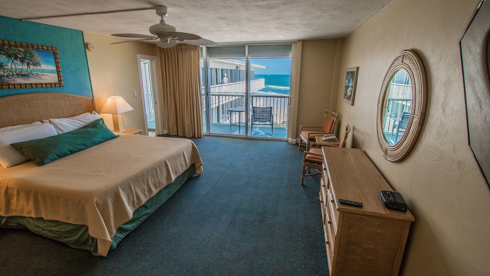 Condo, 2 Bedrooms, Balcony, Ocean View (Captain's Quarters) photo 2