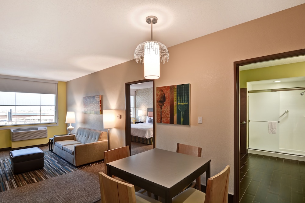 Suite, 1 King Bed, Accessible (3x3 Transfer Shower) - Photo 3