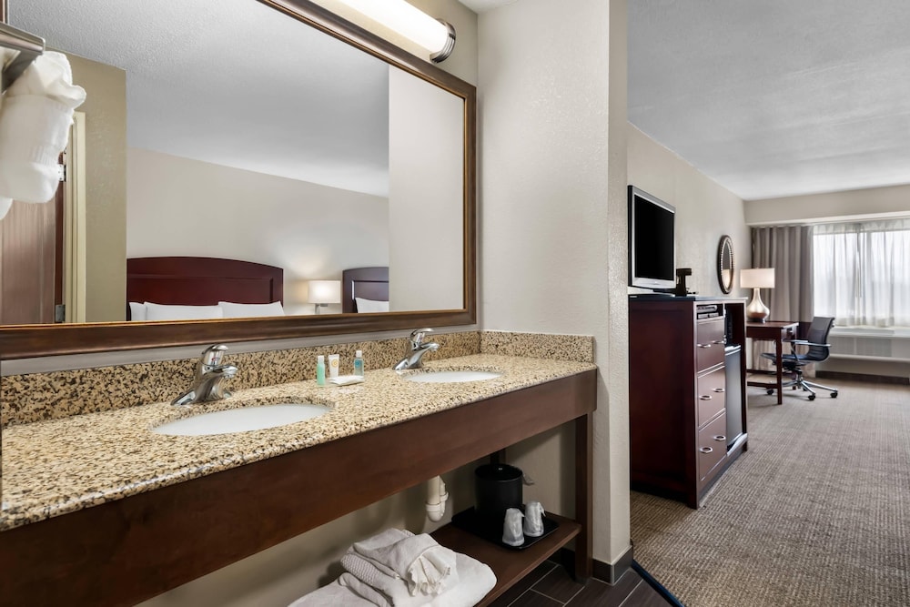 Room, Multiple Beds, Accessible, Non Smoking photo 3