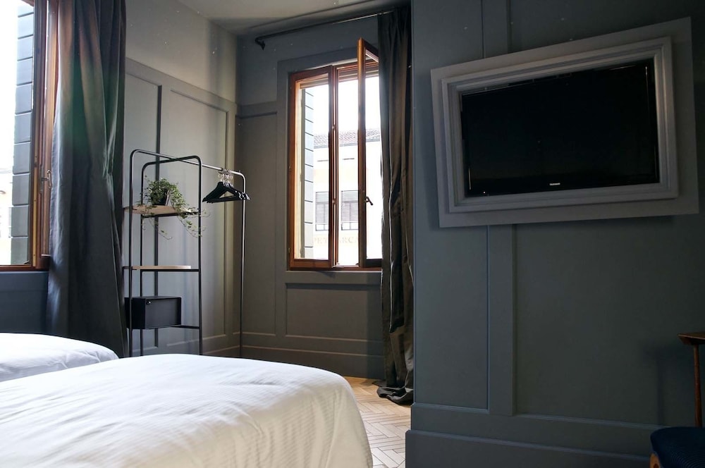 Deluxe Double Room, 1 Queen Bed, Non Smoking photo 3