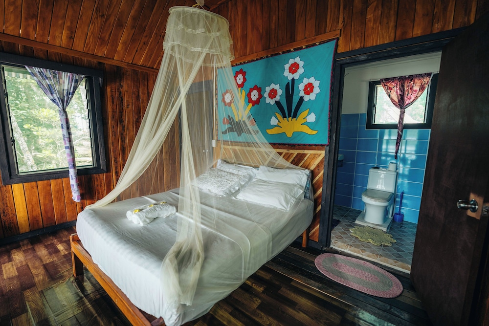 Basic Single Room, Balcony, Lagoon View photo 1