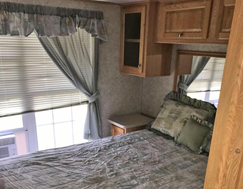 Cottage, 1 Bedroom, Non Smoking (No Pets, Linens not Available) photo 1