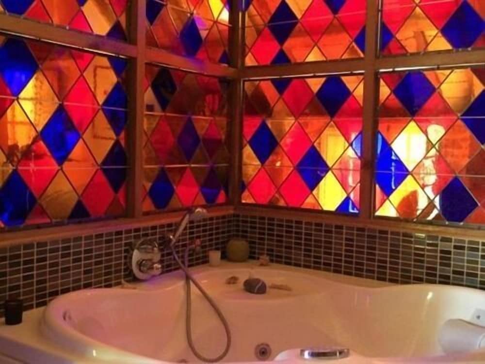 Deluxe Suite, Ensuite (Spa) photo 2