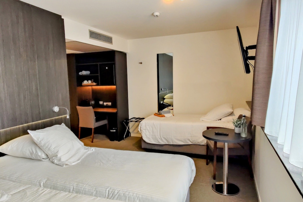 Premium Triple Room photo 1