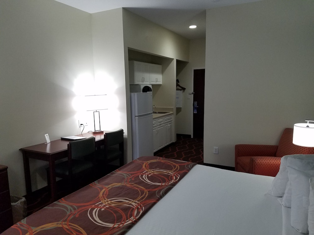 Room, 1 King Bed, Non Smoking - Photo 1