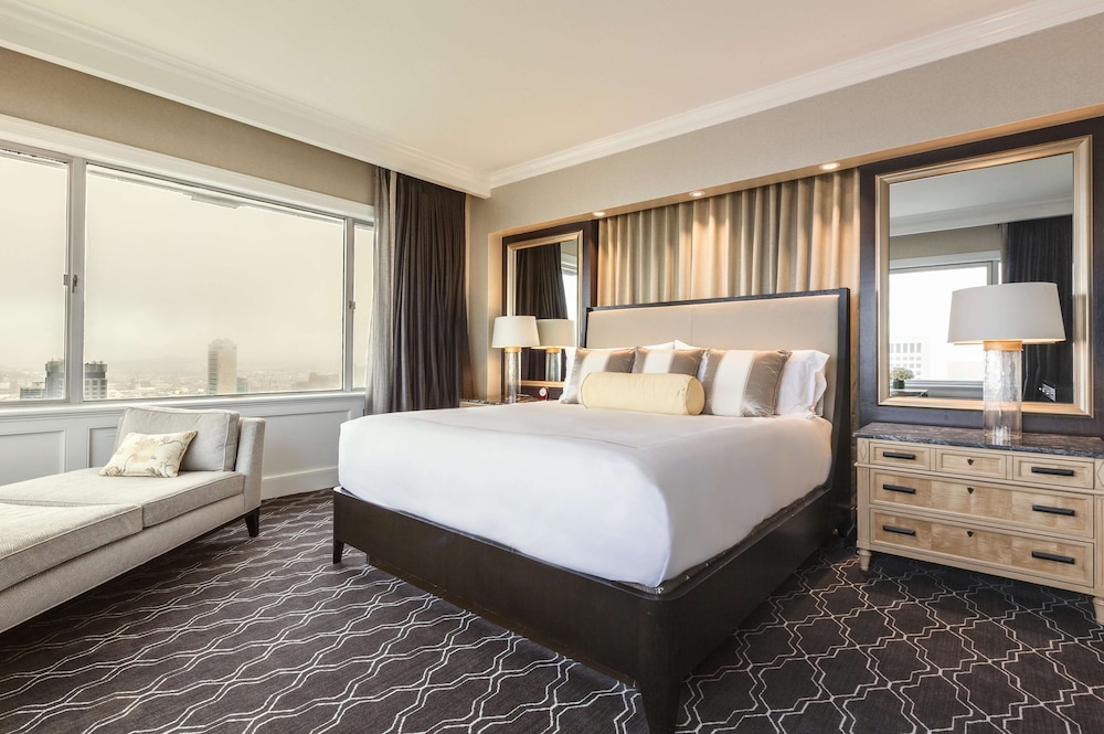 Suite, 1 King Bed (Tony Bennett Legacy)