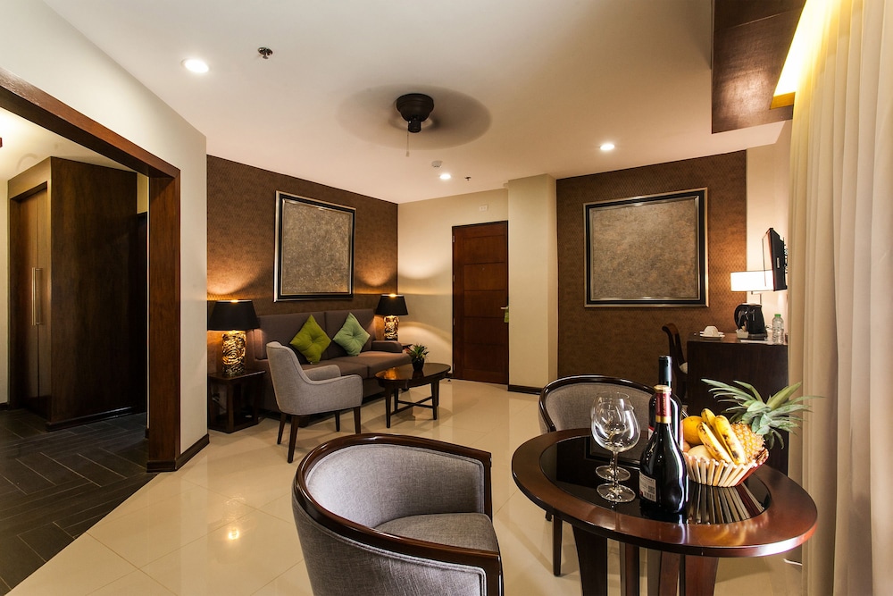 Mabuhay Suite Room - Photo 5
