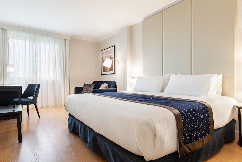 Twin Room (3 Adults)