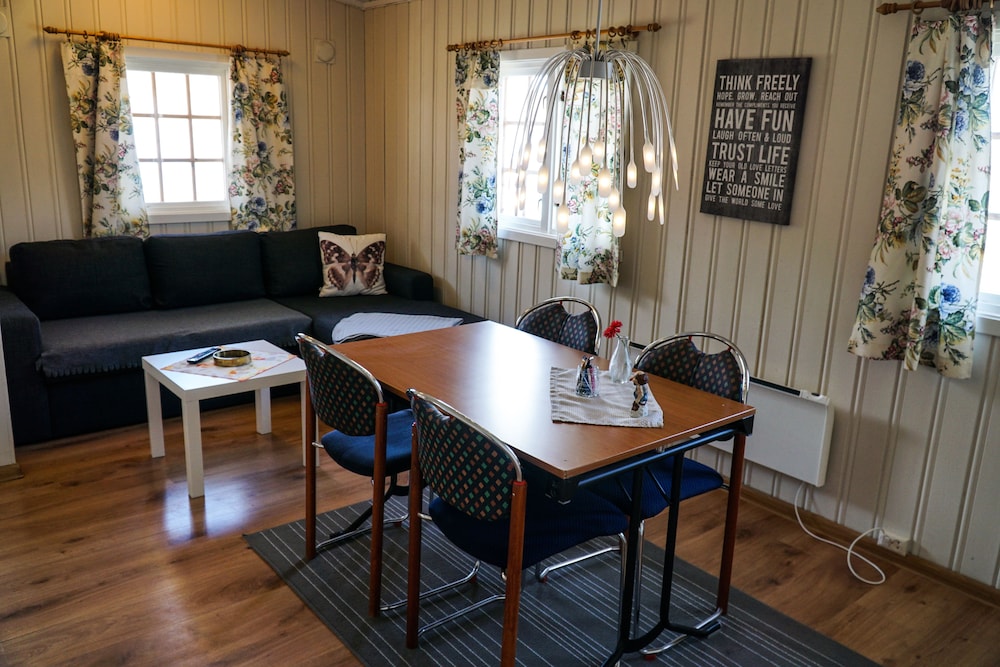 Cabin, 2 Bedrooms photo 2