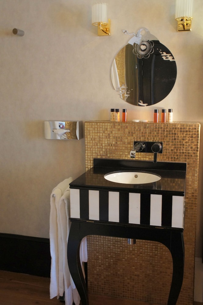 Classic Double Room, Bathtub photo 3