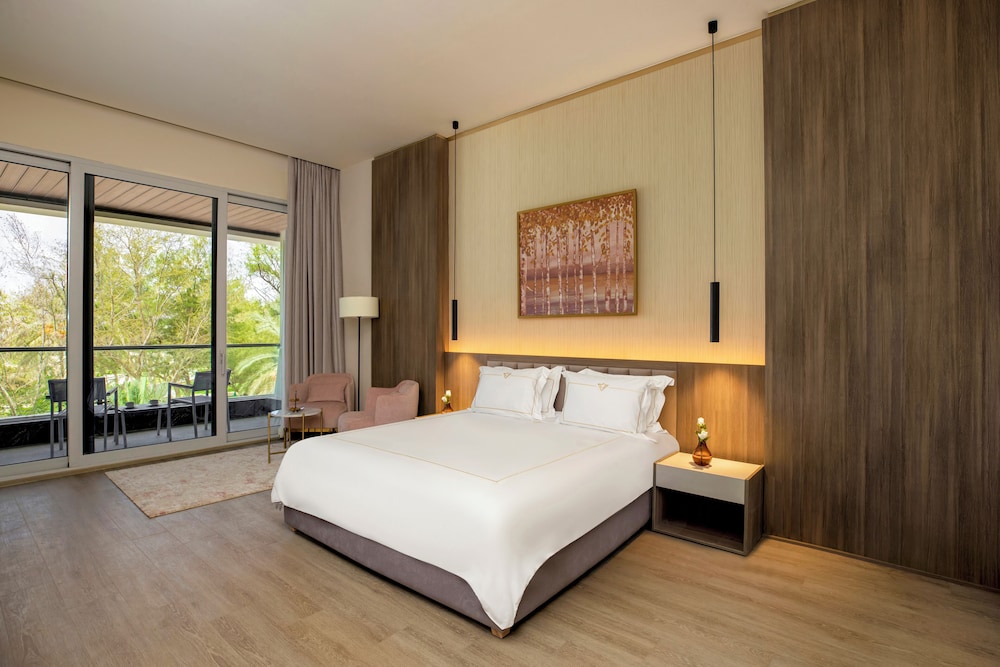 Deluxe Room Sea View Twin Bed