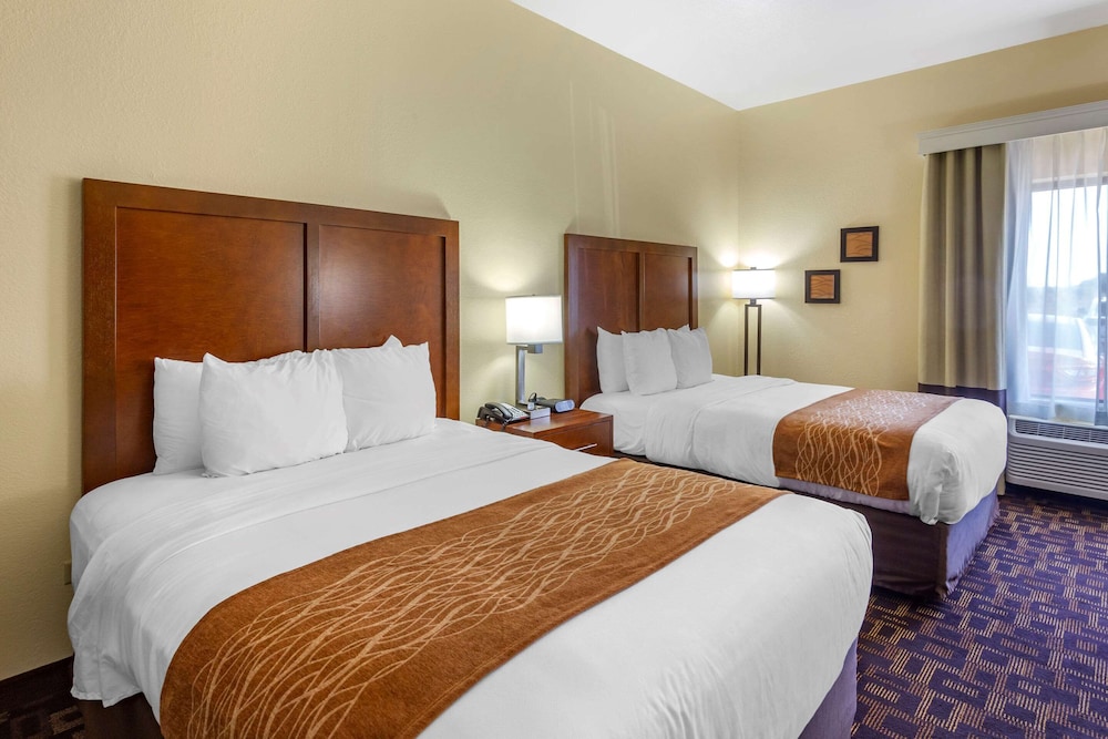 Standard Room, 2 Queen Beds, Non Smoking - Photo 4