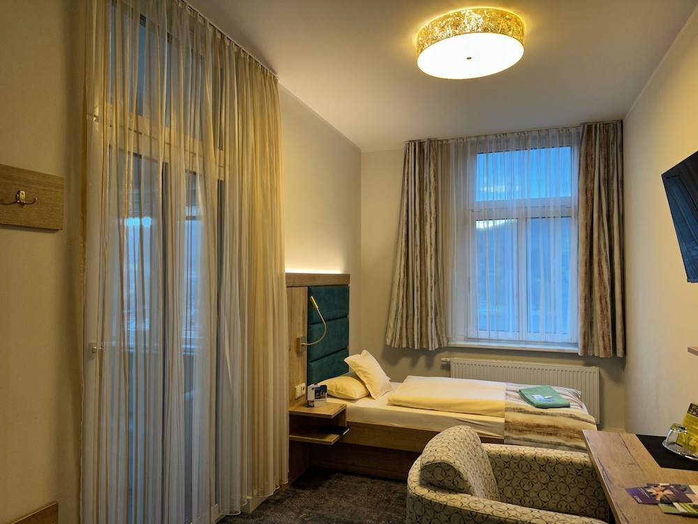 Panoramic Single Room photo 3