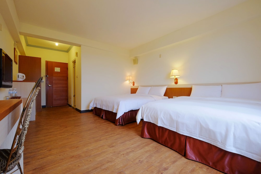 Classic Quadruple Room photo 3