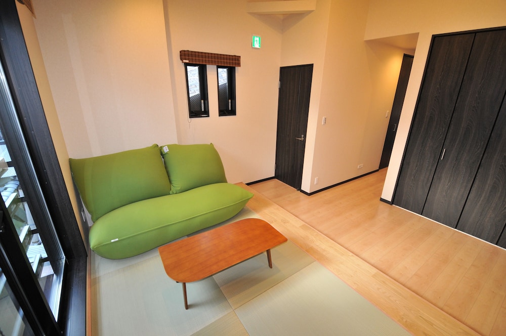 Semi Suite Room