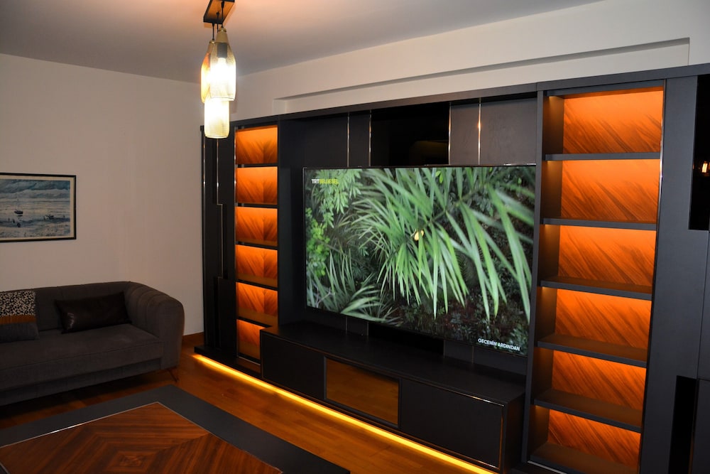 Presidential Duplex, 3 Bedrooms, Pool Access, Executive Level