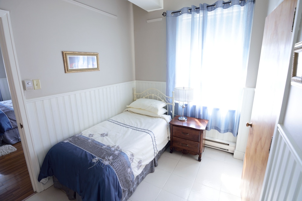 Suite, Private Bathroom (Magella) photo 3