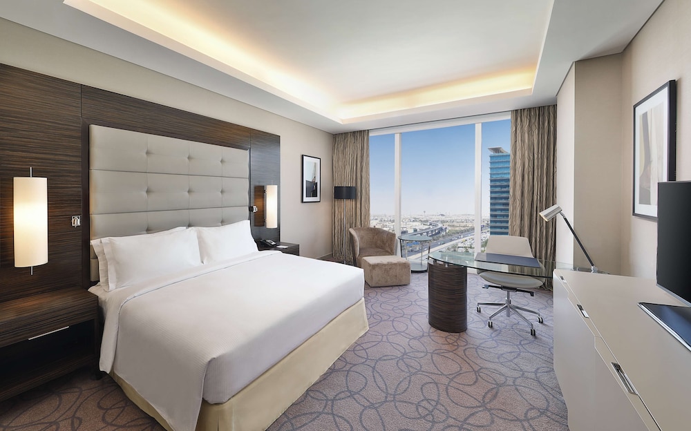 Deluxe Room, 1 King Bed - Photo 2