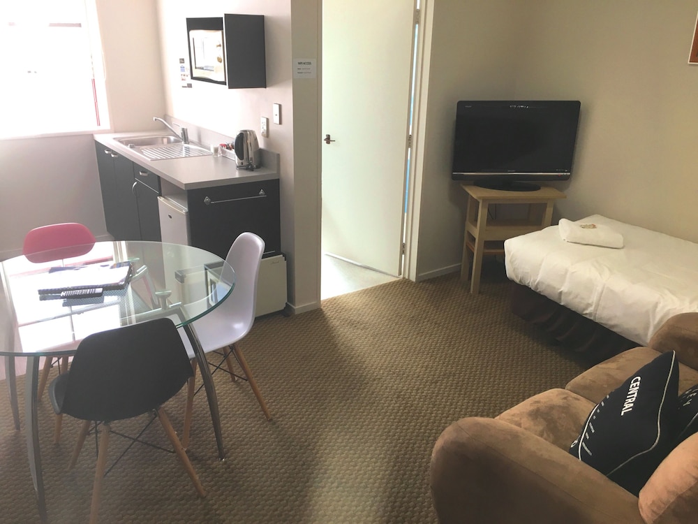 Family Suite, 1 Bedroom, Non Smoking, Kitchen (Family  10) photo 1