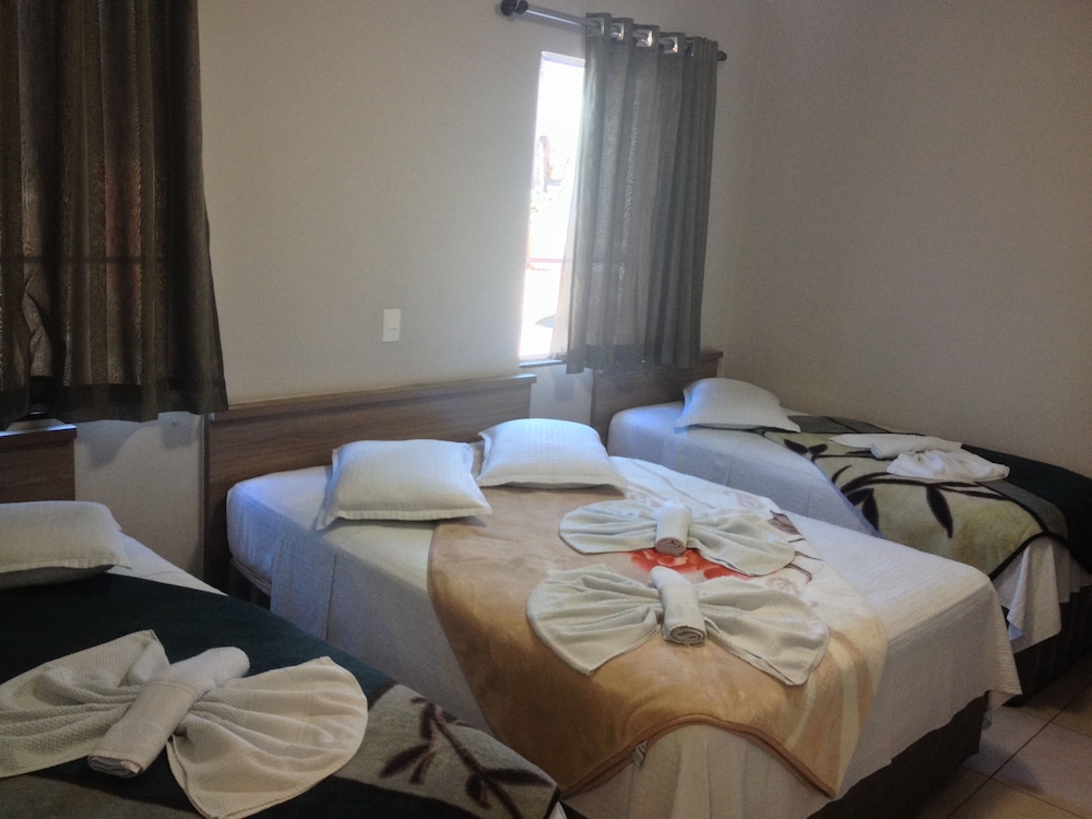 Economy Triple Room photo 1