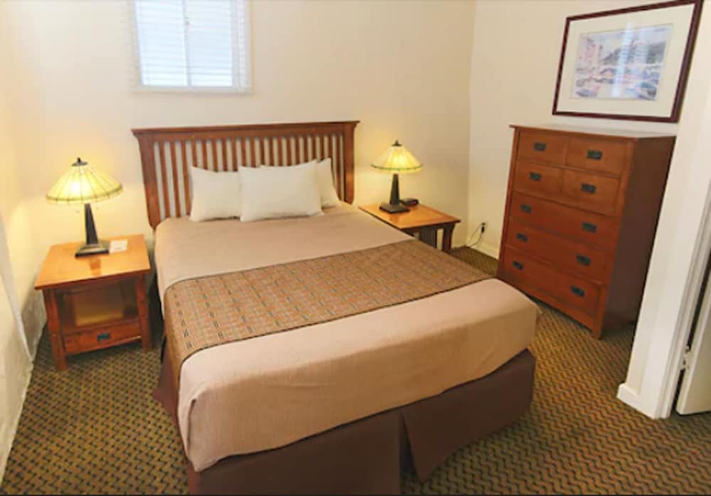 Standard Room 2 Bedroom, Kitchen #141