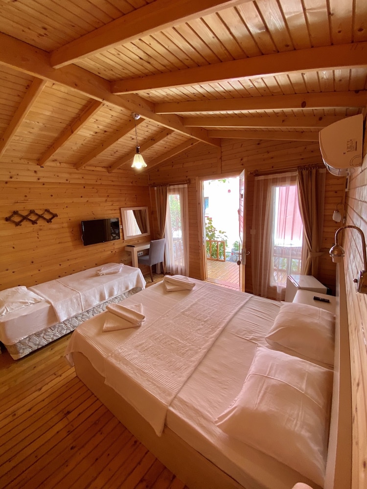 Deluxe Bungalow