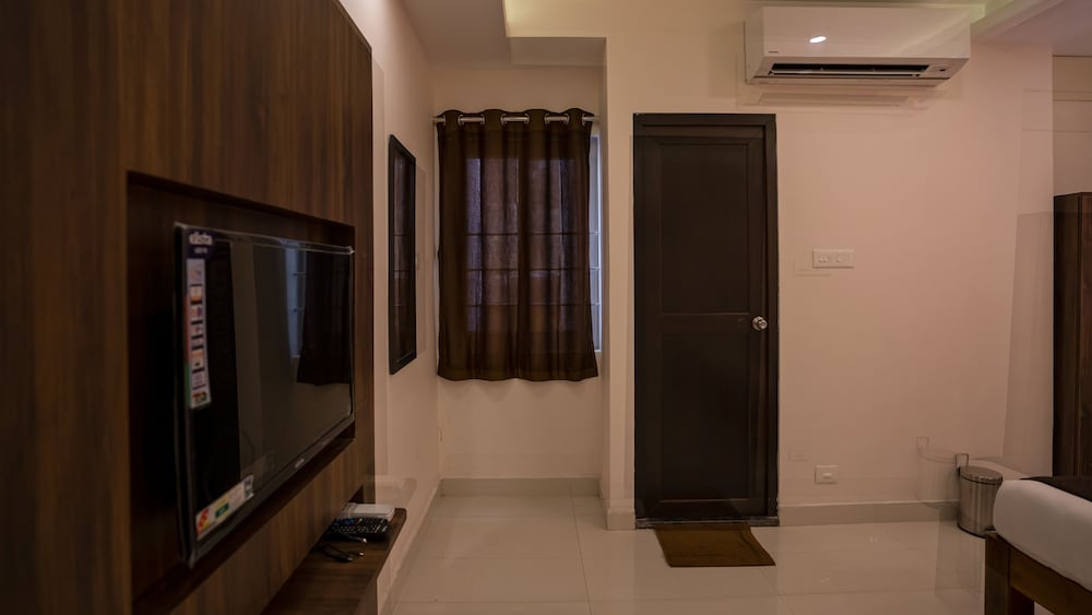 Standard Double Room - Photo 6