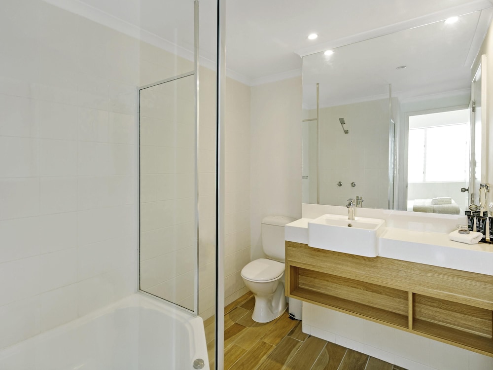 Suite, 2 Bedrooms photo 3