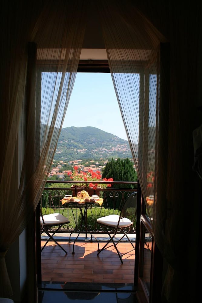 Classic Double Room - Photo 5