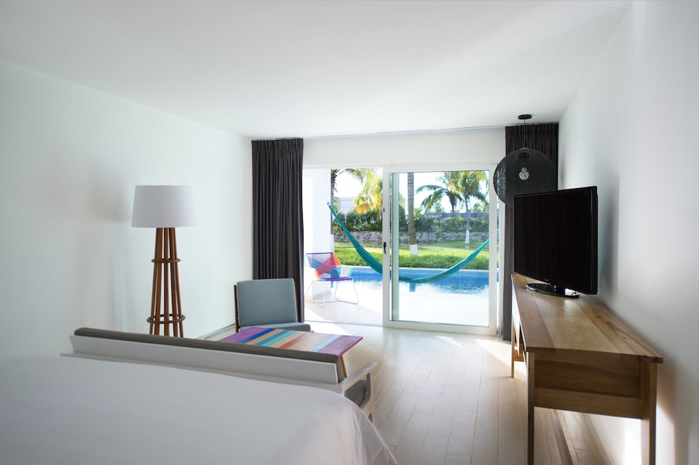 Family Suite, 3 Bedrooms, Private Pool - Photo 8