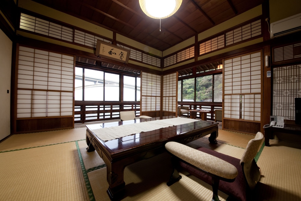 Japanese-Style Special Deluxe Room (with "air weave" mattress and Hot Spring Bath) photo 3