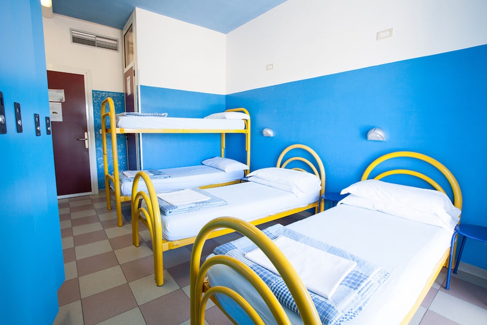 Shared Dormitory, 1 Twin Bed (dormitory for 6 people)