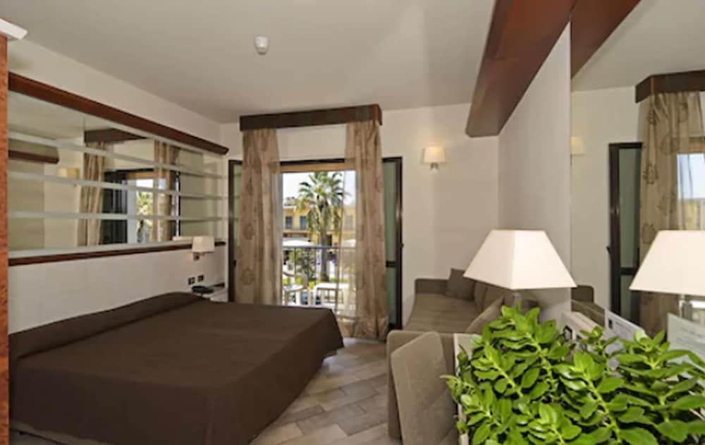 Double or Twin Room photo 1