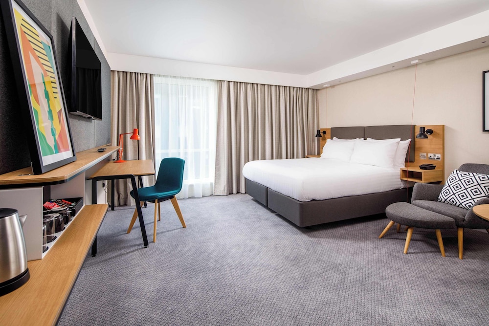 Room, 1 Queen Bed, Accessible - Photo 1