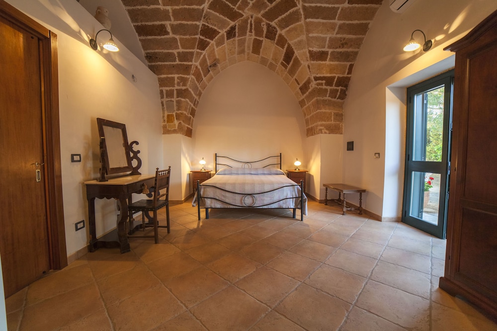 Standard Double Room, 1 Queen Bed, Garden View photo 3
