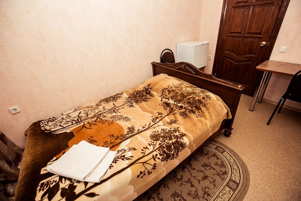 Economy Double Room photo 2