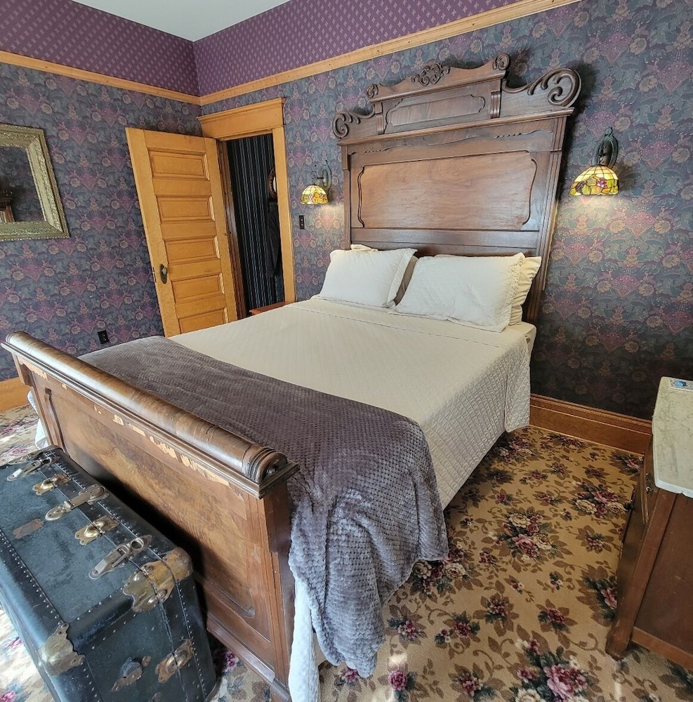 Romantic Suite, 1 Bedroom, Non Smoking, Jetted Tub photo 1